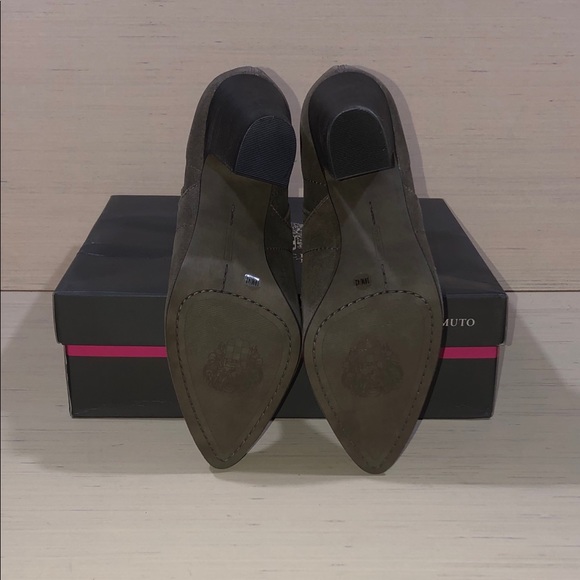 Vince Camuto Creestal Booties - NEW IN BOX - Picture 8 of 8